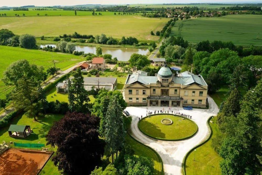 Chateau Kotera Ratboř Esterno foto